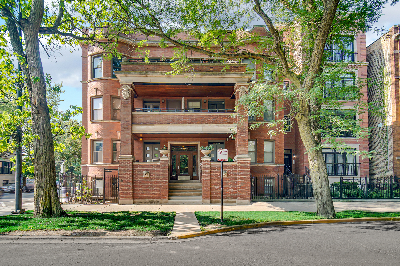 3001 W Logan Boulevard #1, Chicago, IL 60647