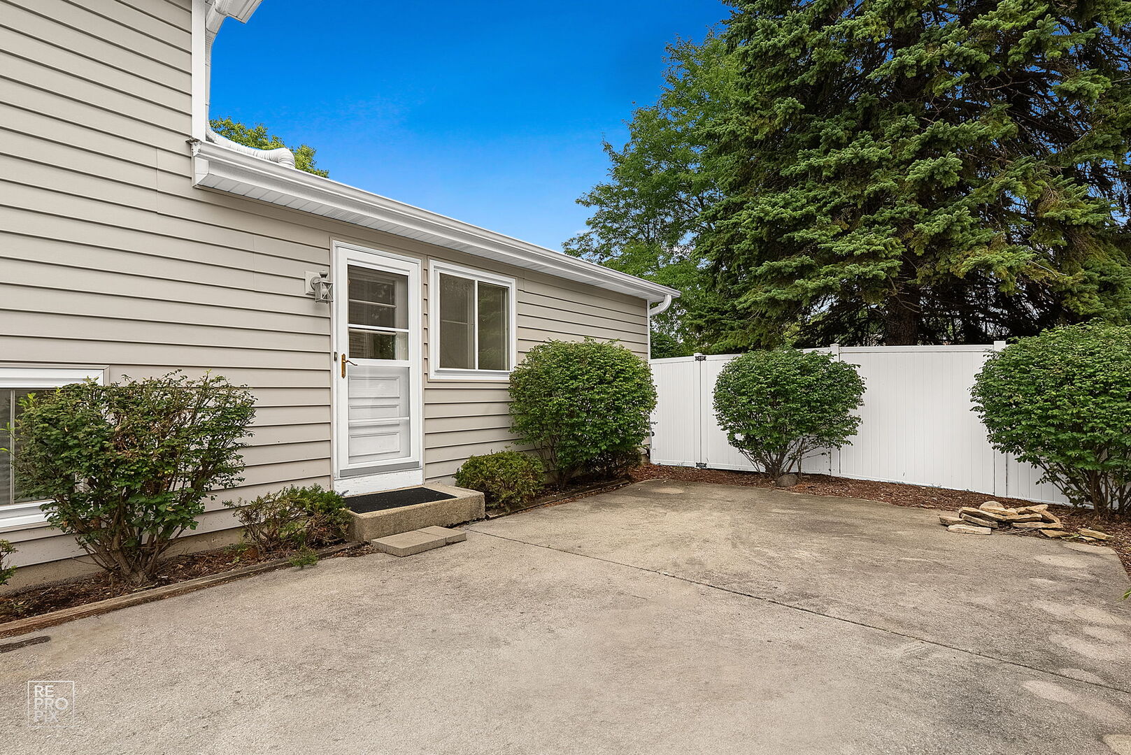 717 E Sunset Avenue, Lombard, IL 60148