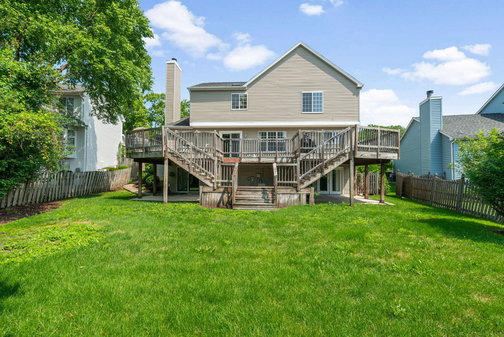 754 Huntington Drive, Carol Stream, IL 60188
