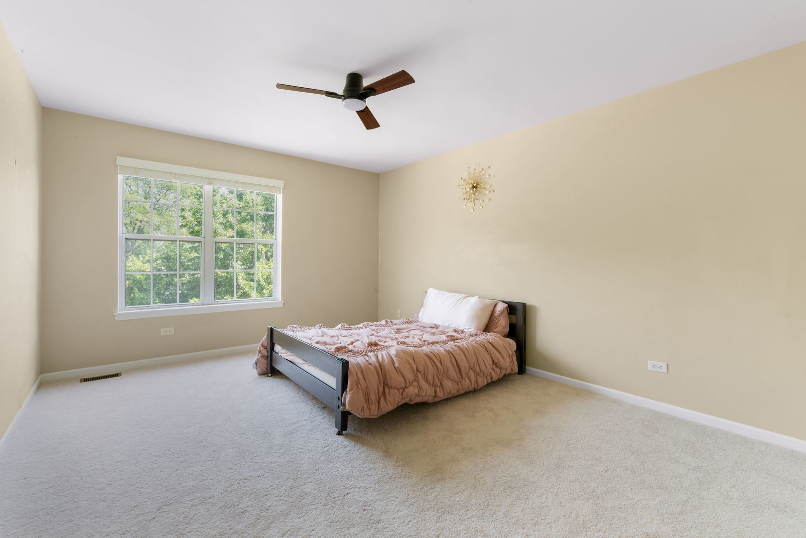 754 Huntington Drive, Carol Stream, IL 60188