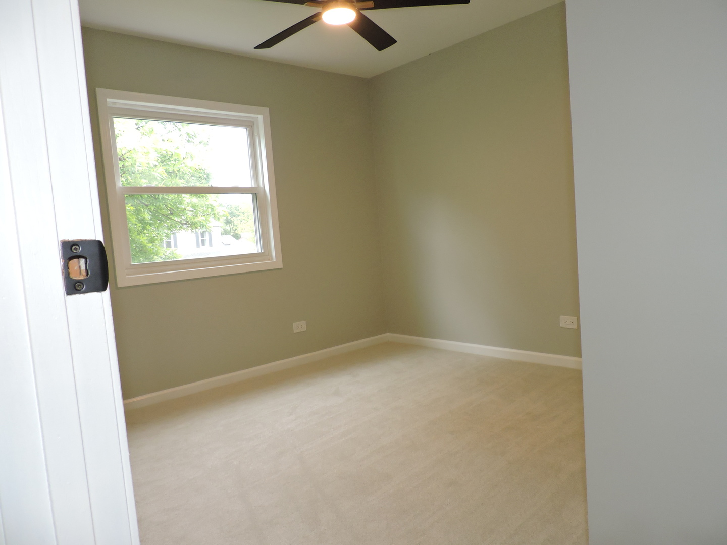 2030 University Drive, Naperville, IL 60565