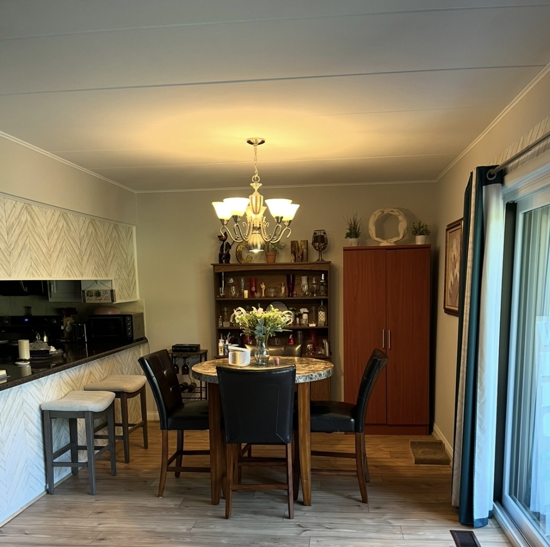 8090 Garfield Avenue #3-1, Burr Ridge, IL 60527