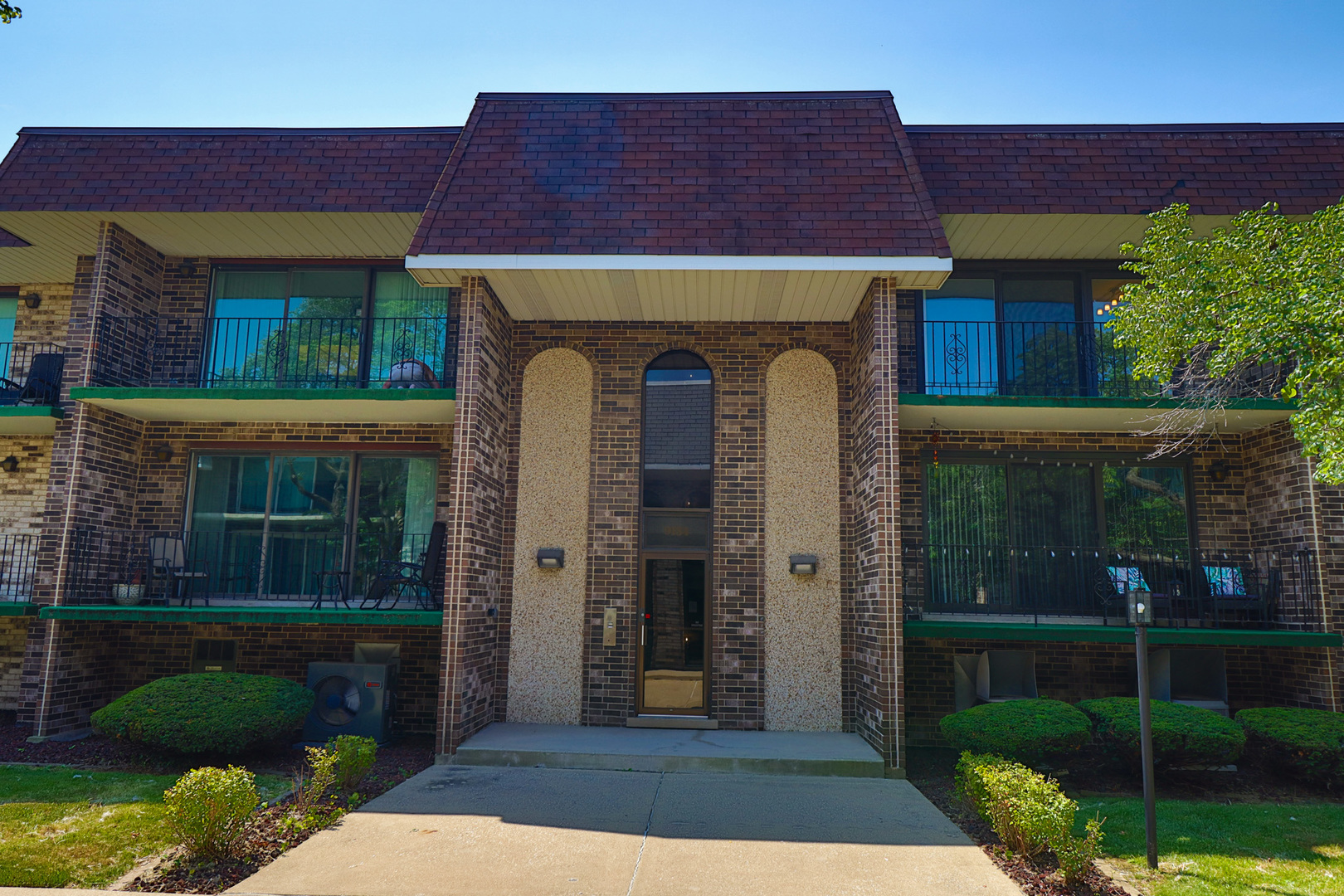 9134 S Pulaski Road #2W, Oak Lawn, IL 60453