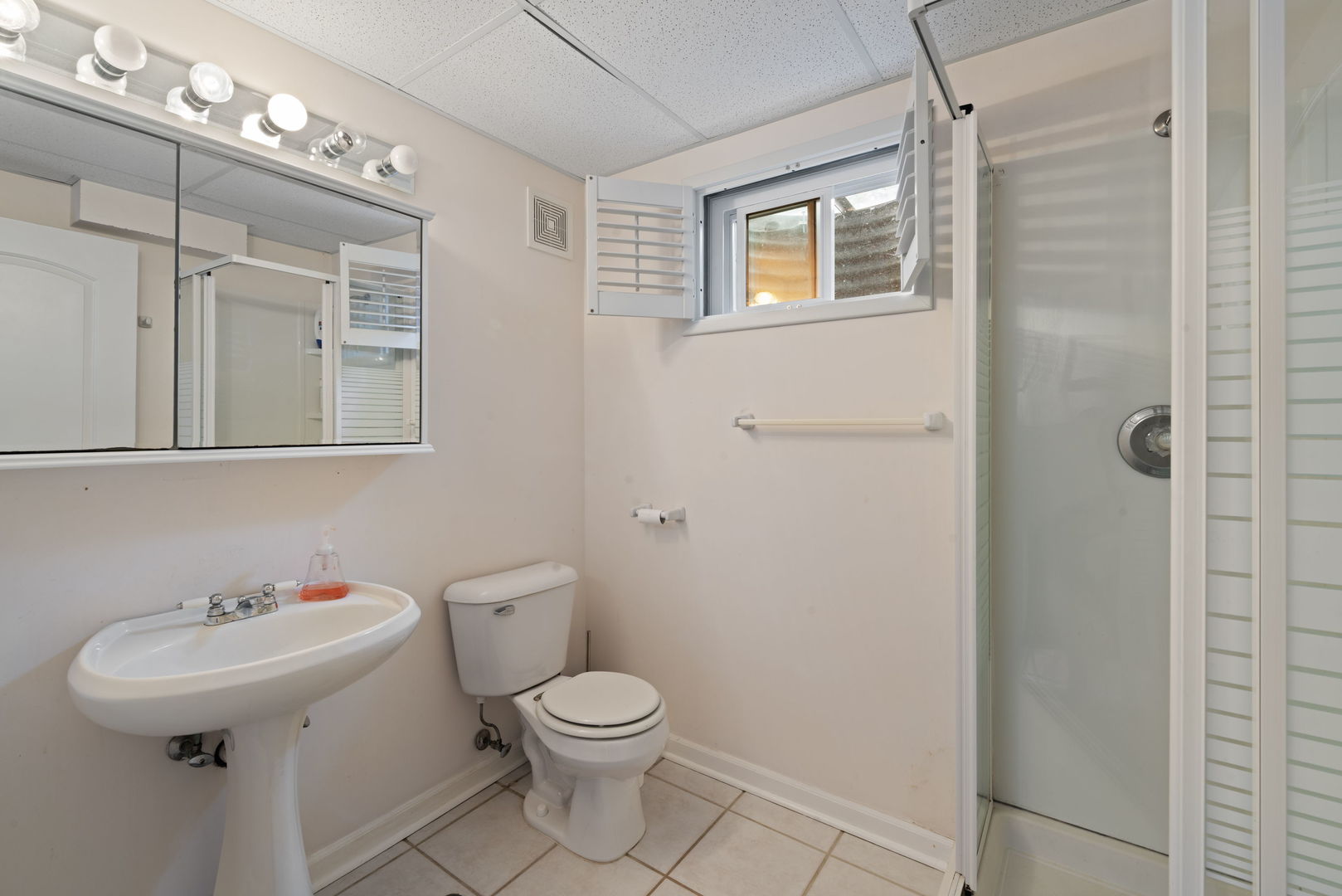 7113 Eleanor Place, Darien, IL 60561