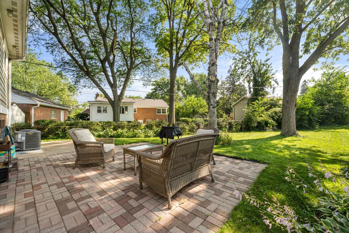 280 Park Avenue, Wheeling, IL 60090