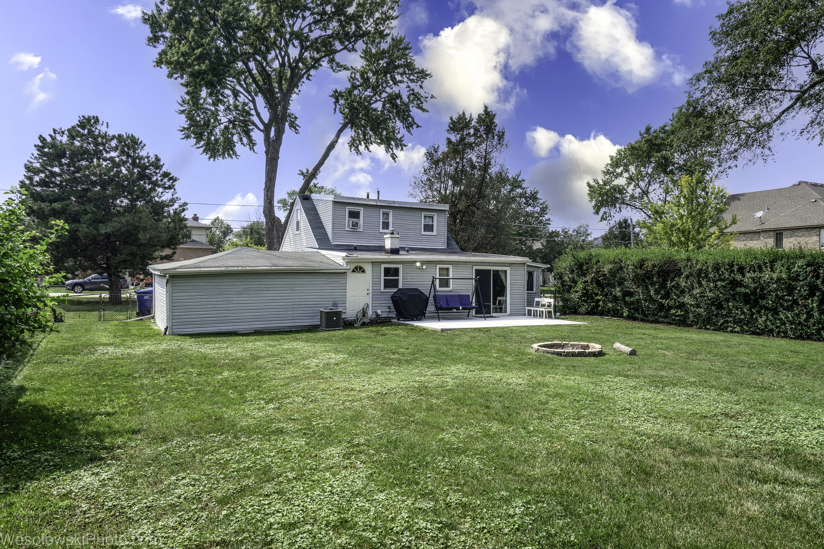 2209 DOUGLAS Avenue, Des Plaines, IL 60018