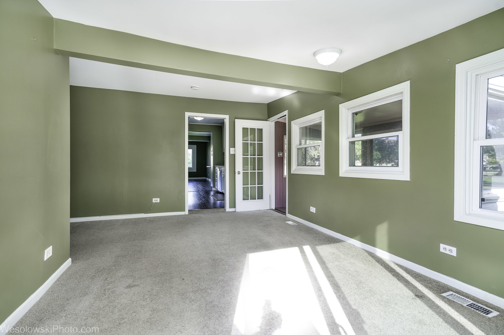 2209 DOUGLAS Avenue, Des Plaines, IL 60018