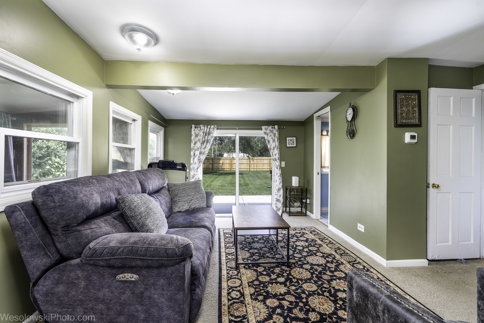 2209 DOUGLAS Avenue, Des Plaines, IL 60018