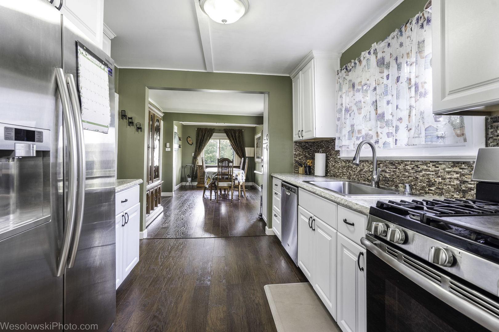 2209 DOUGLAS Avenue, Des Plaines, IL 60018