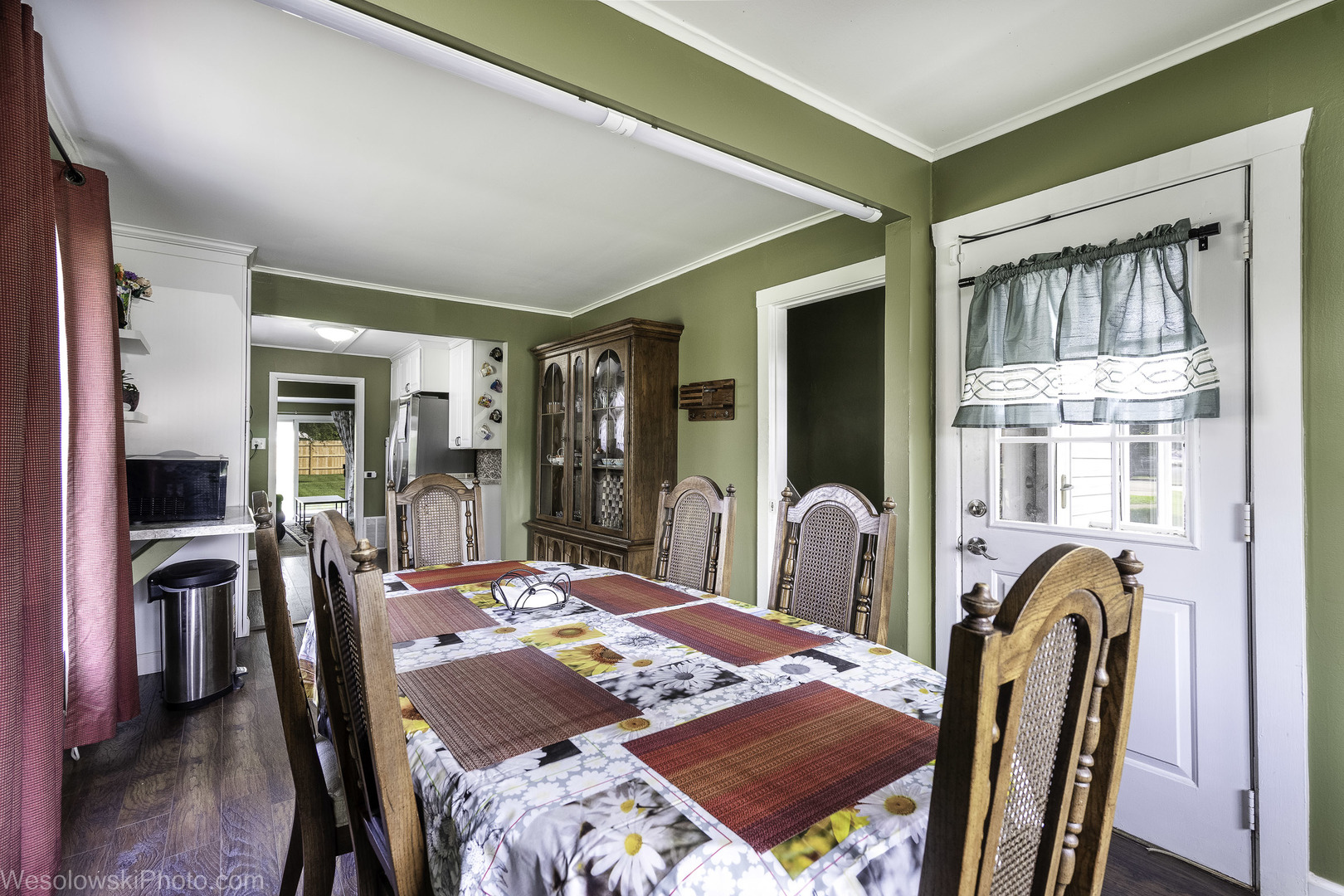 2209 DOUGLAS Avenue, Des Plaines, IL 60018