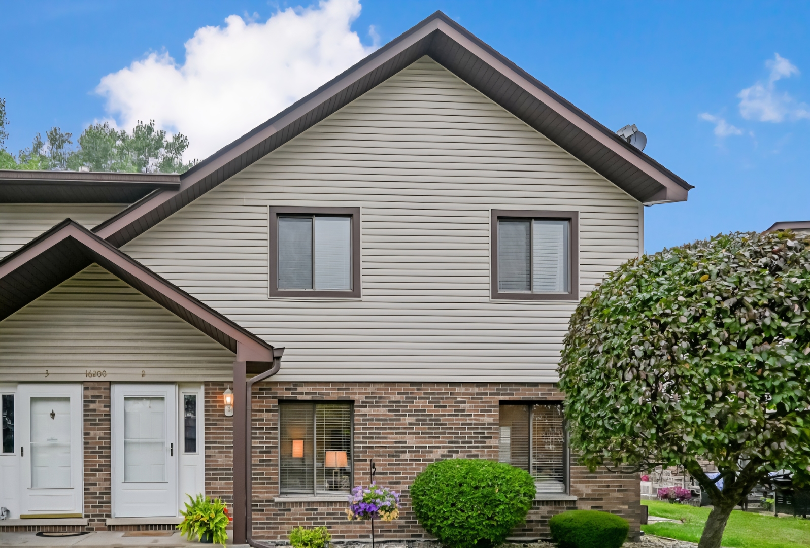 16200 Apple Lane #2, Tinley Park, IL 60487