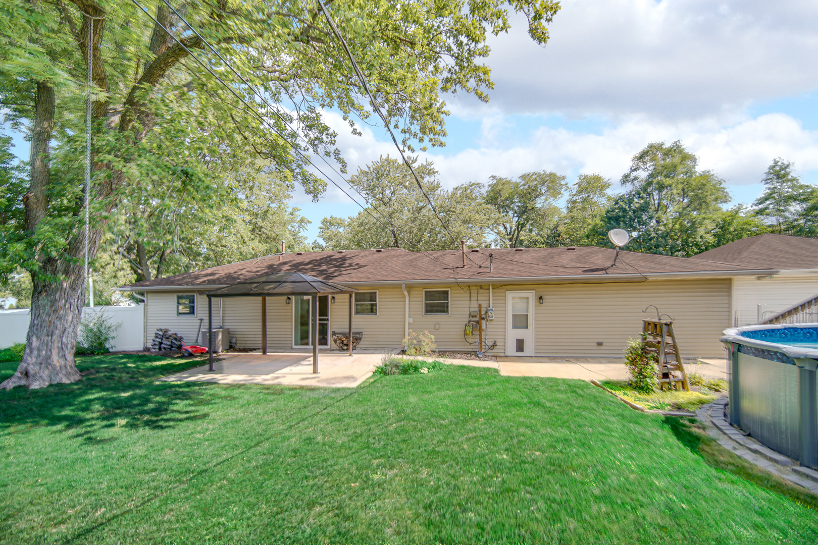 2540 Crystal Drive, Joliet, IL 60435