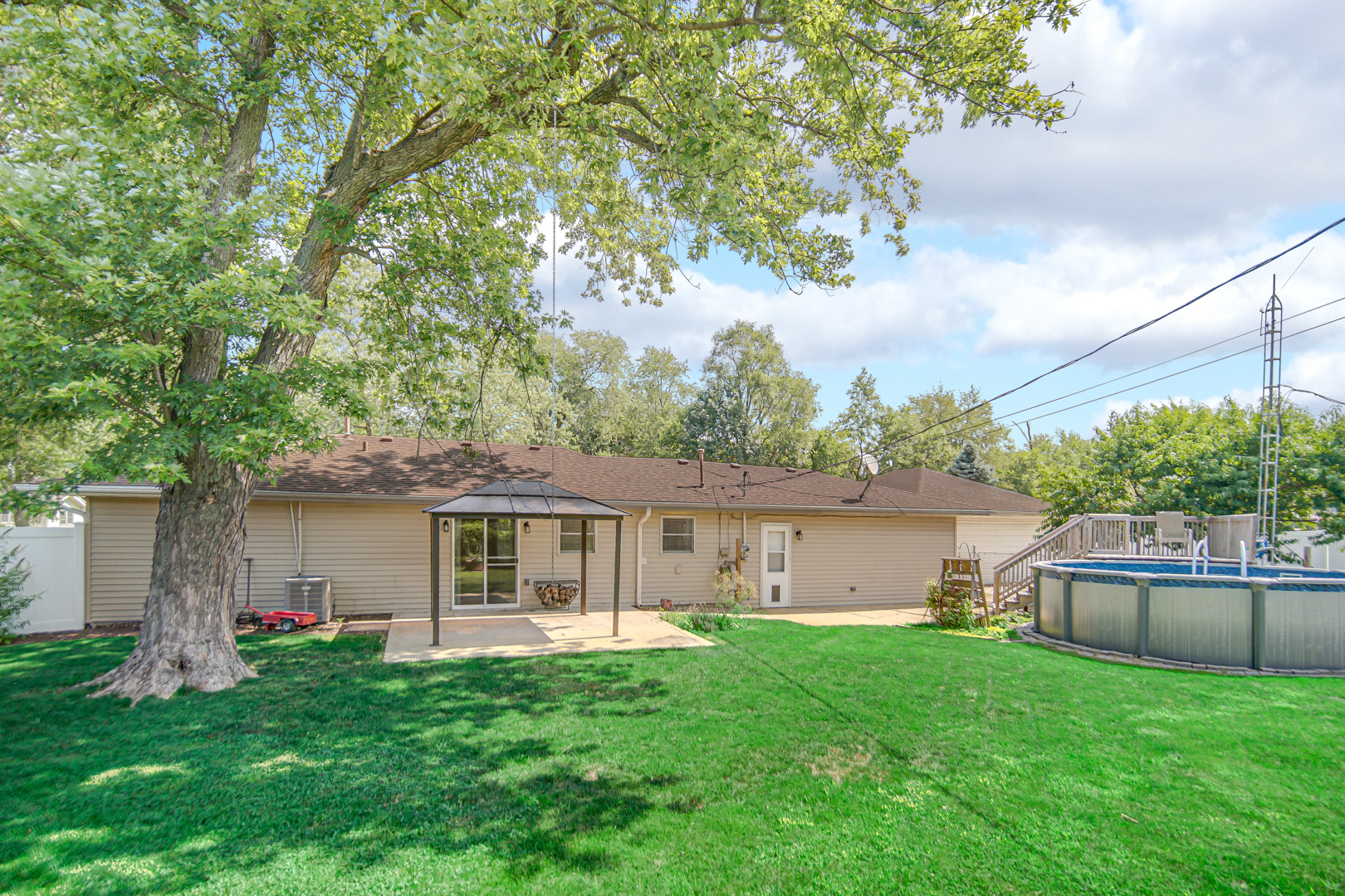 2540 Crystal Drive, Joliet, IL 60435