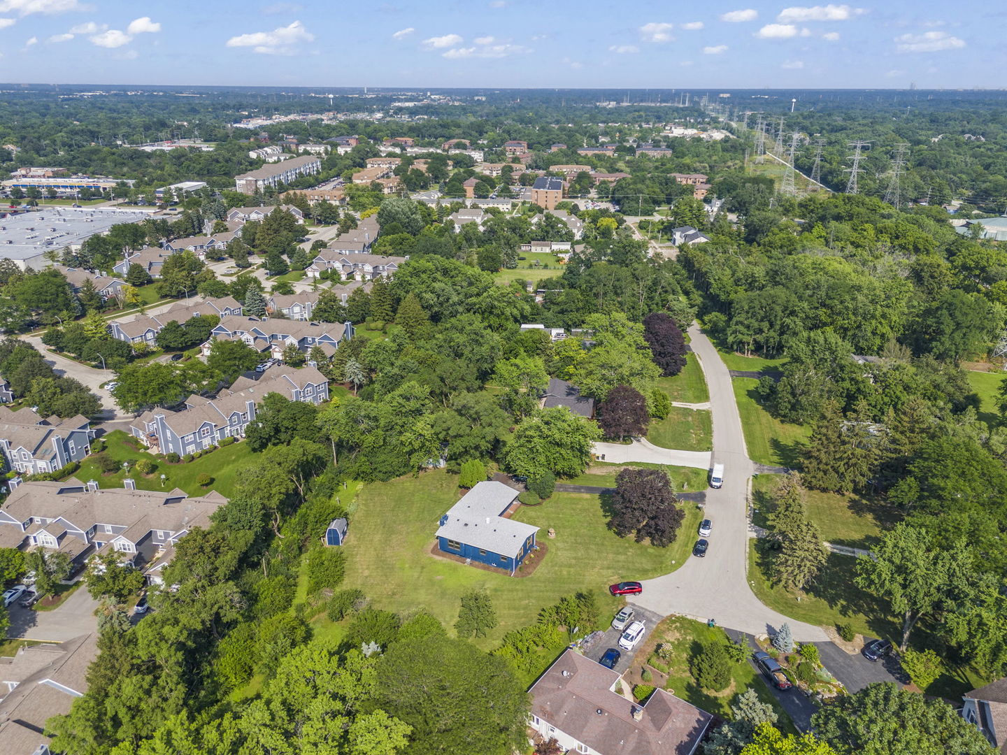 23W570 PINE Drive, Carol Stream, IL 60188