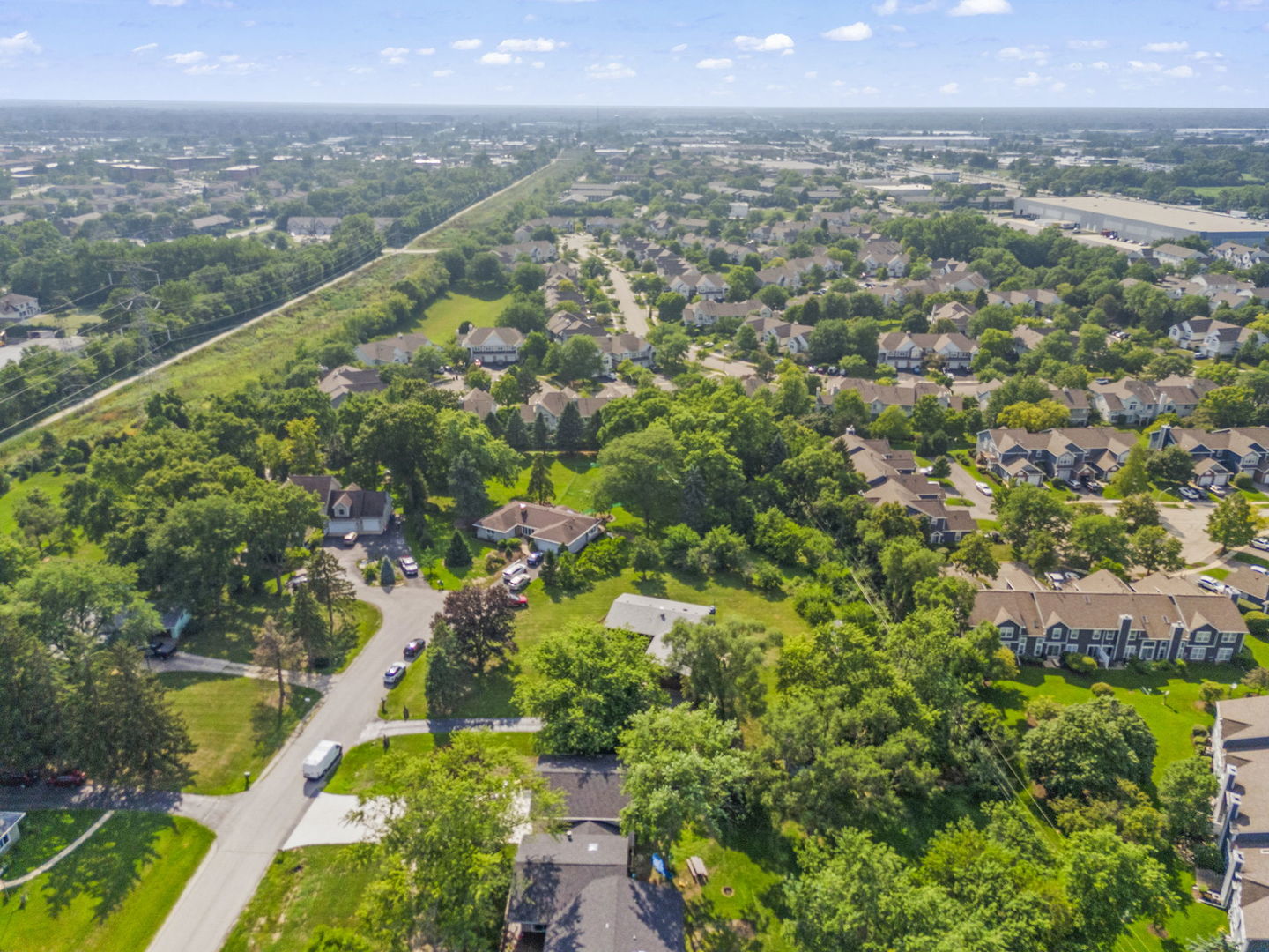 23W570 PINE Drive, Carol Stream, IL 60188