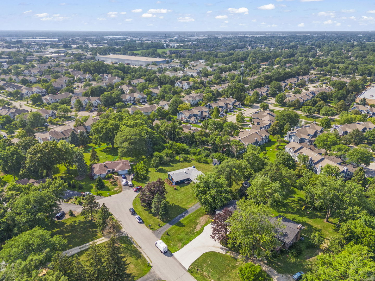 23W570 PINE Drive, Carol Stream, IL 60188
