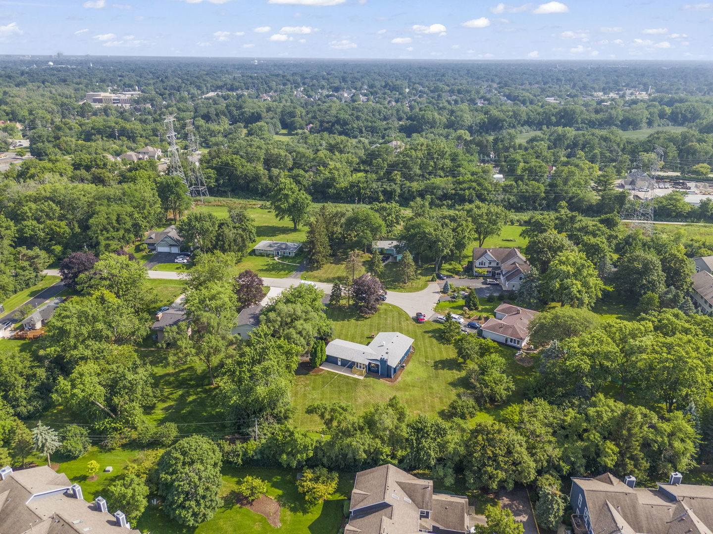 23W570 PINE Drive, Carol Stream, IL 60188