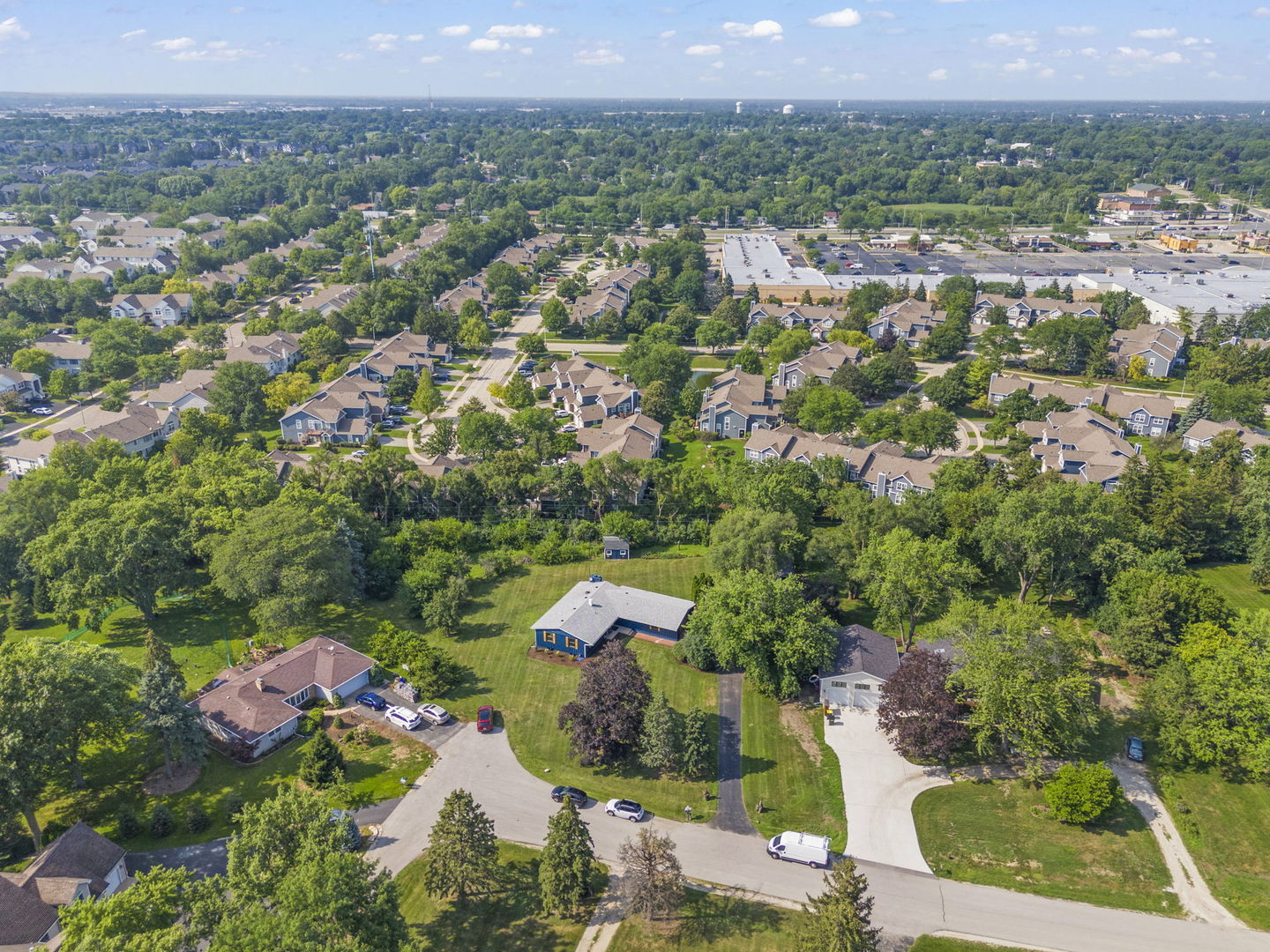 23W570 PINE Drive, Carol Stream, IL 60188