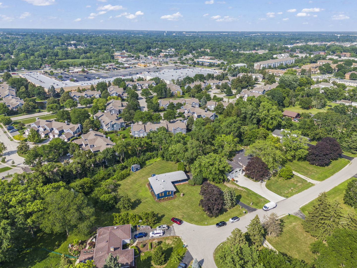 23W570 PINE Drive, Carol Stream, IL 60188