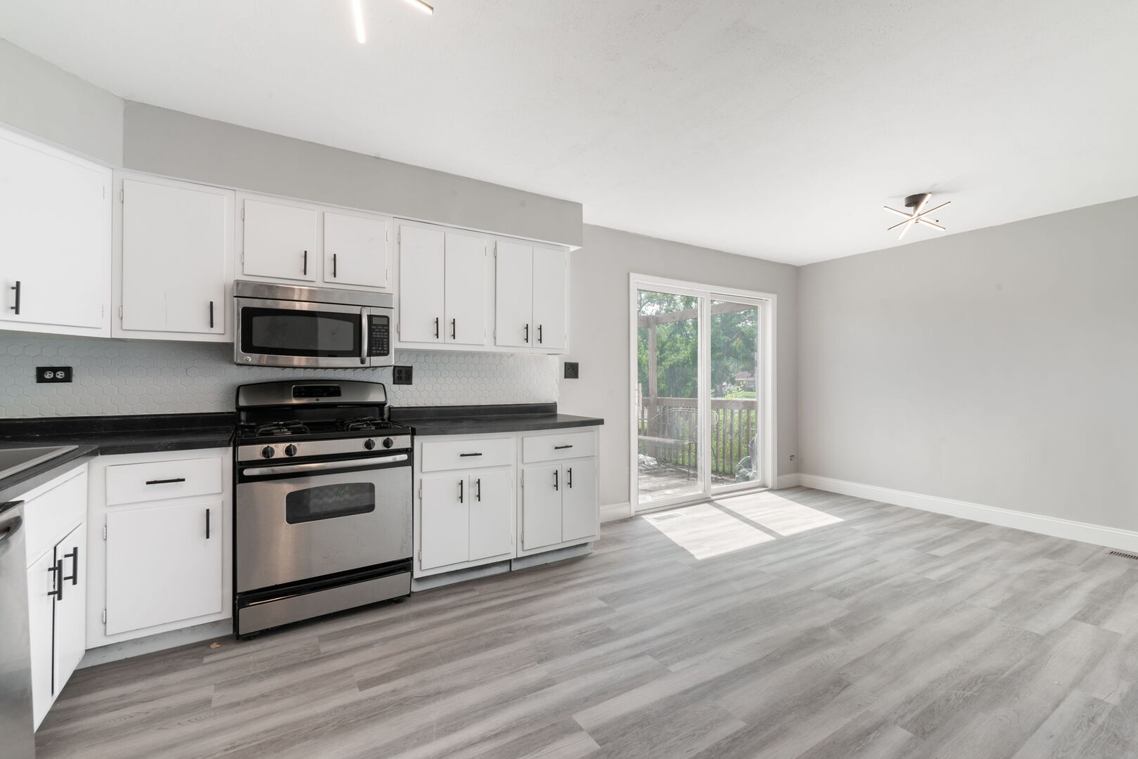 7211 Jonquil Terrace, Hanover Park, IL 60133