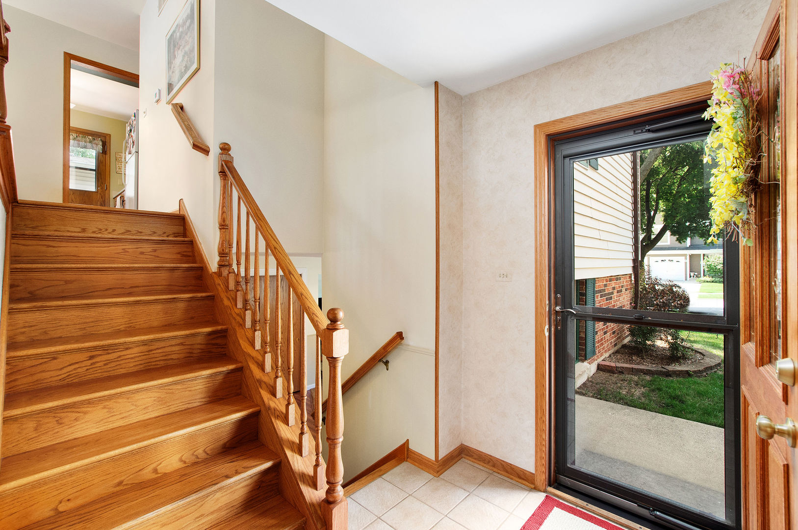 710 W Burning Tree Lane, Arlington Heights, IL 60004