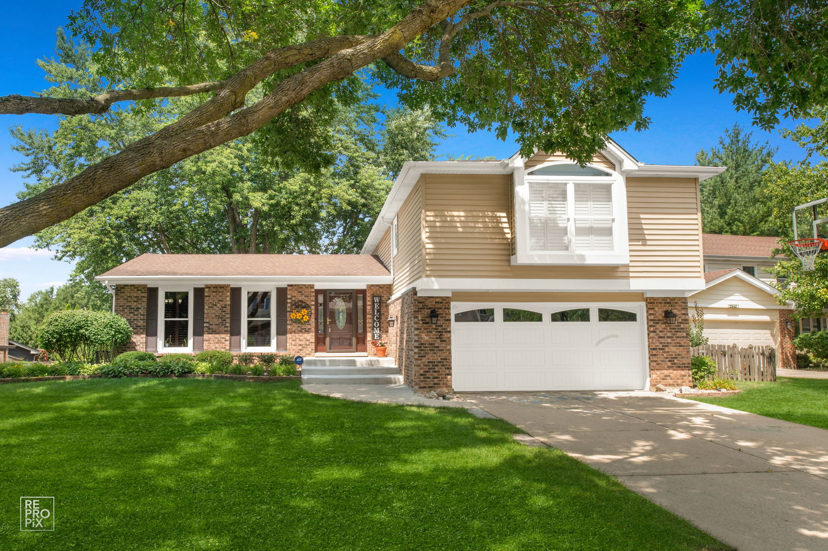2854 Saint Anton Court, Lisle, IL 60532