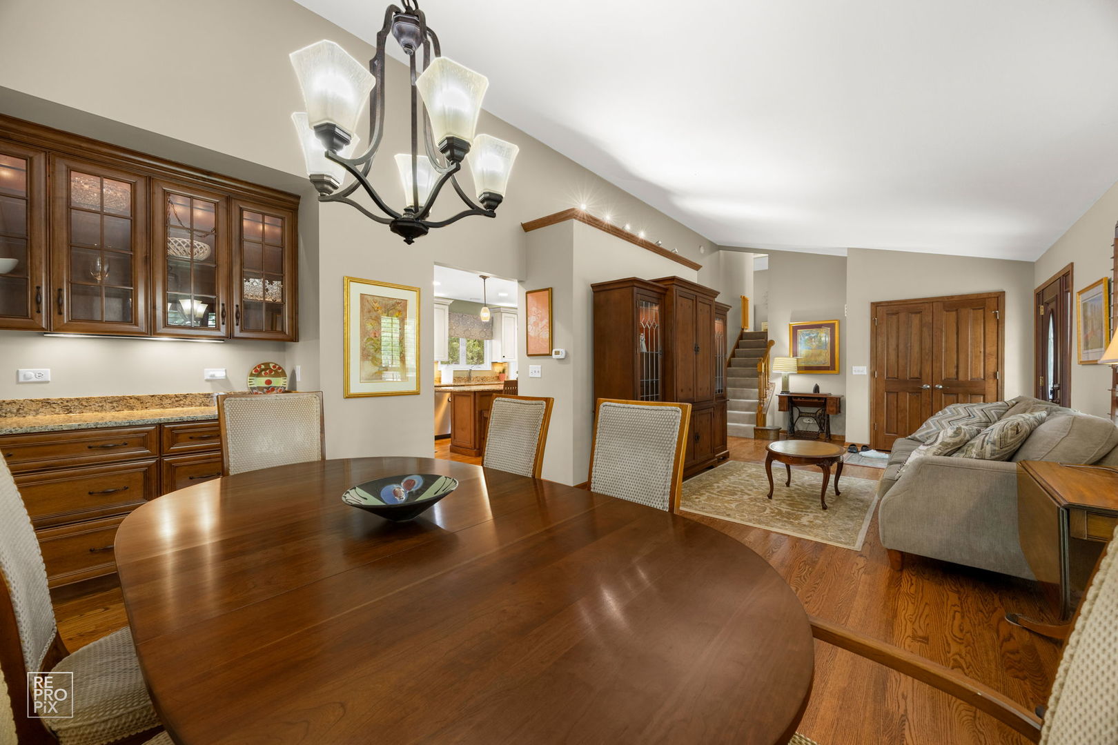 2854 Saint Anton Court, Lisle, IL 60532