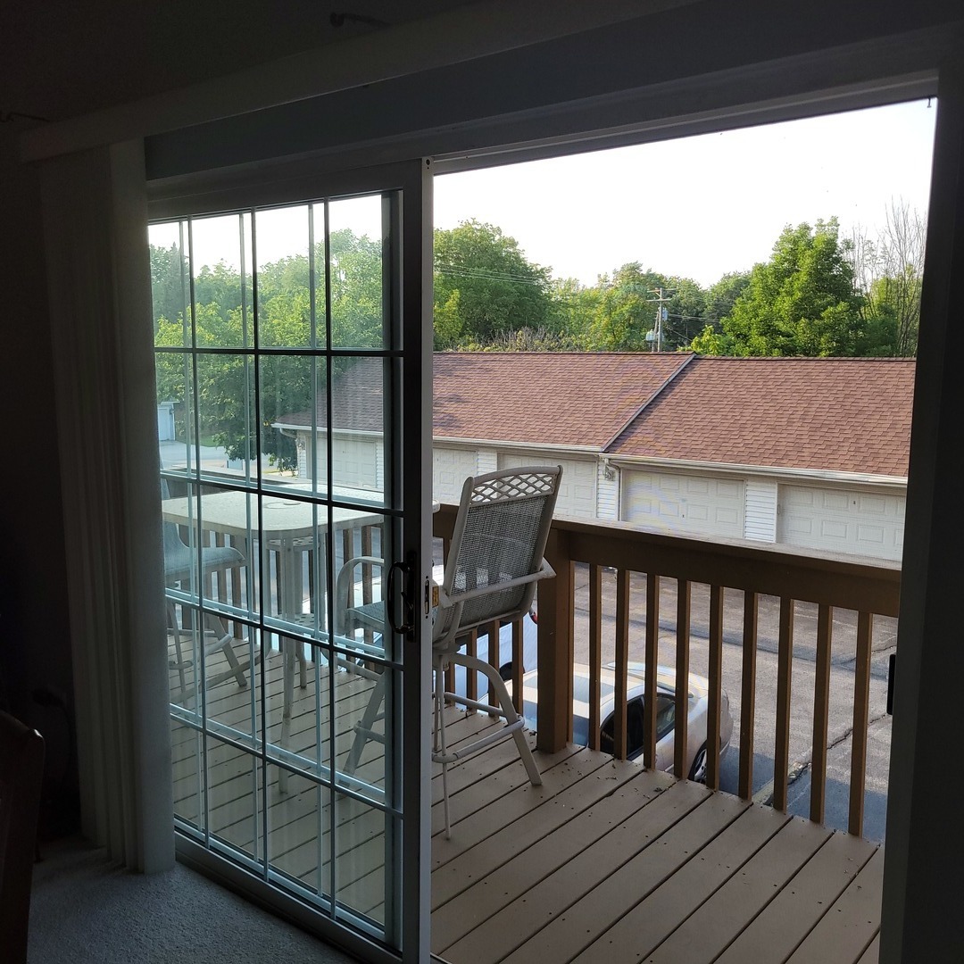 800 Madison Street #2C, Lockport, IL 60441