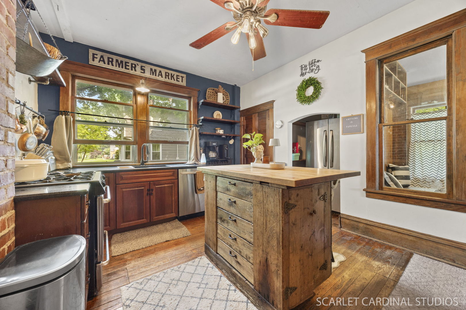 96 E Washington Street, Oswego, IL 60543