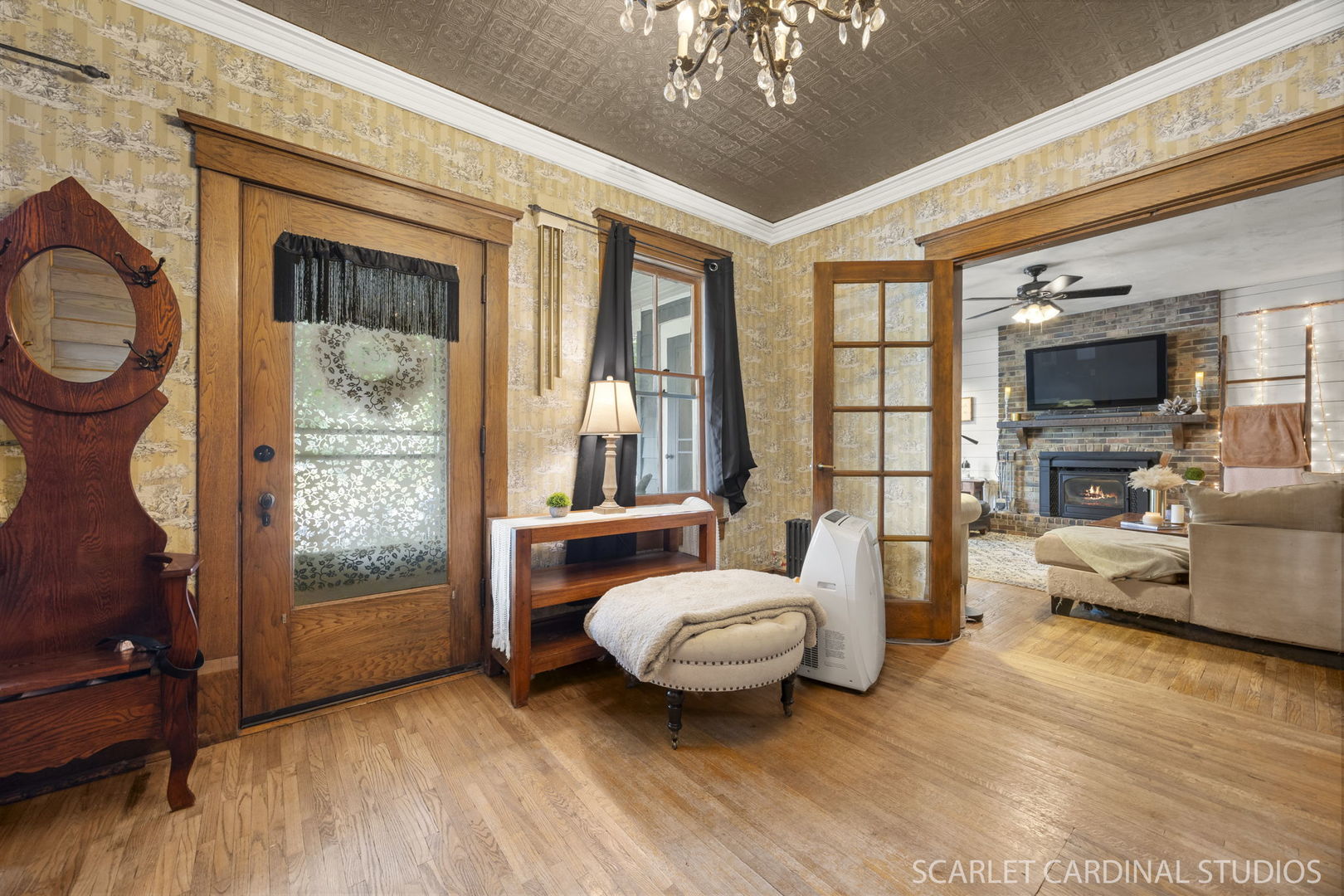 96 E Washington Street, Oswego, IL 60543