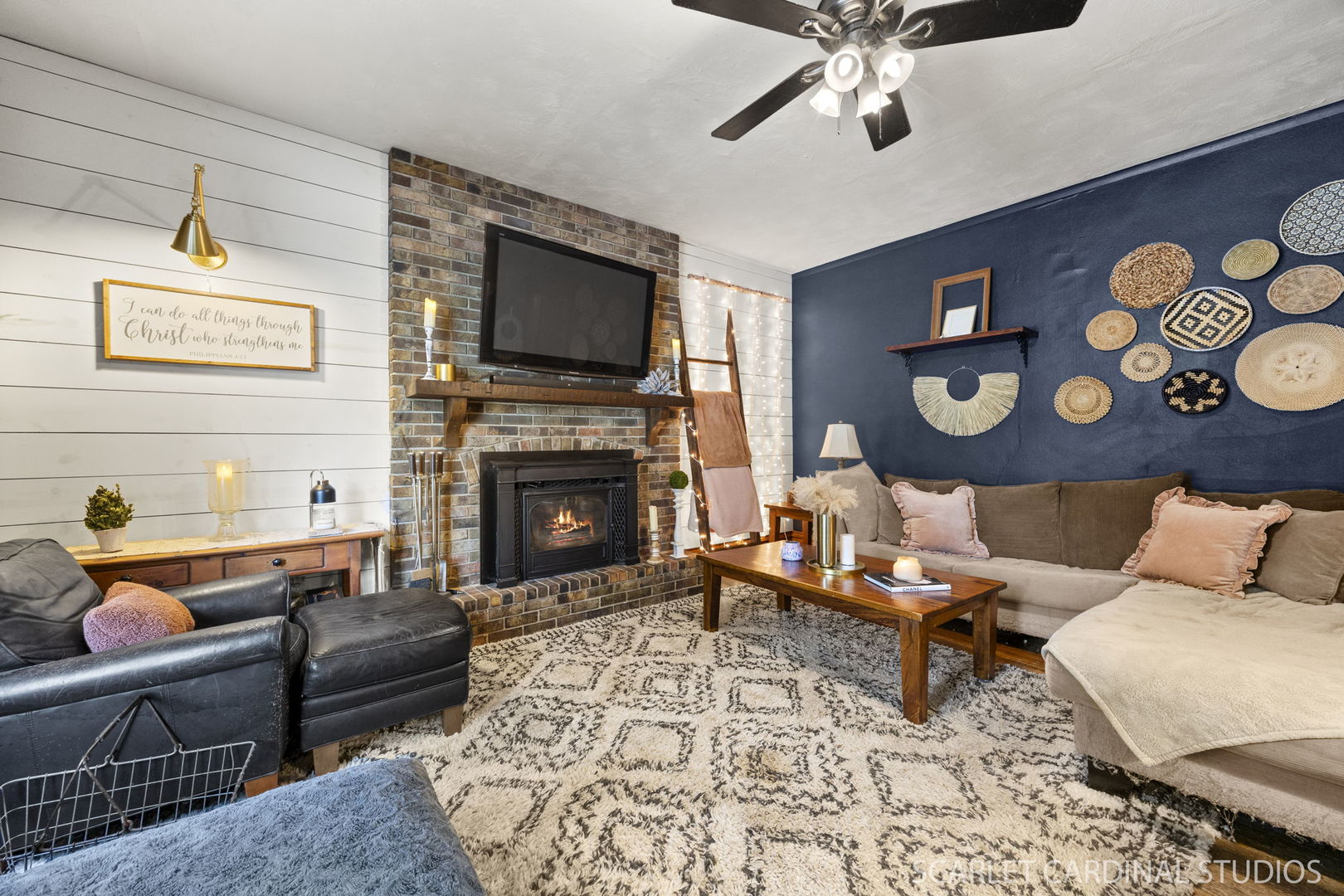 96 E Washington Street, Oswego, IL 60543