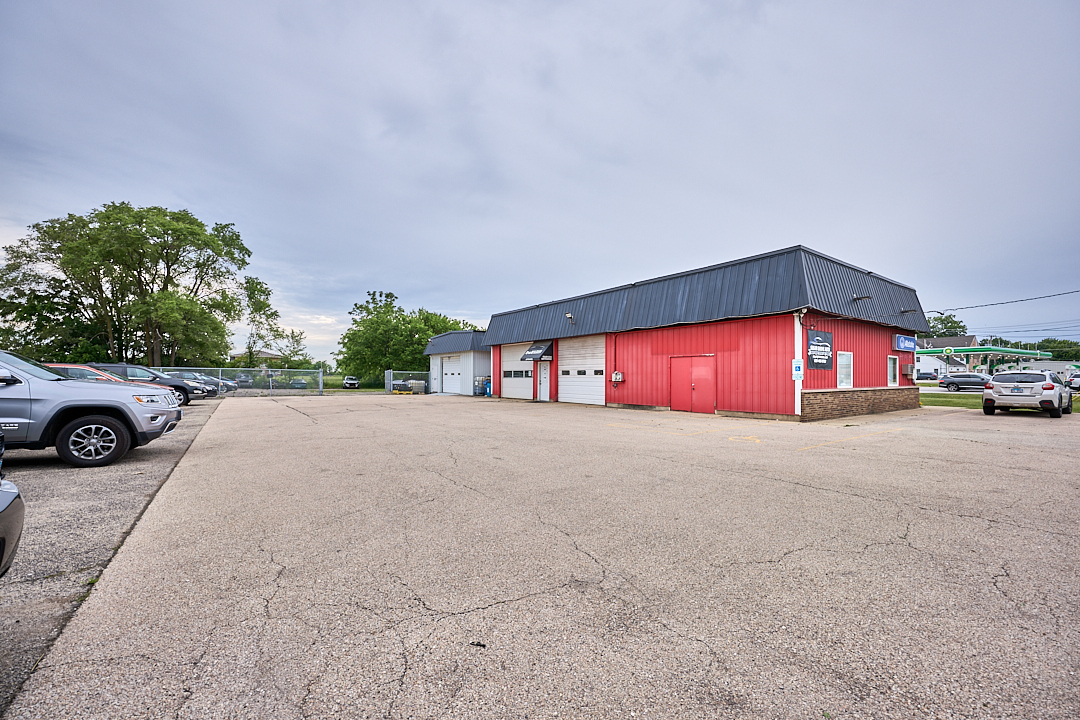 110 S Sugar Grove Parkway, Sugar Grove, IL 60554