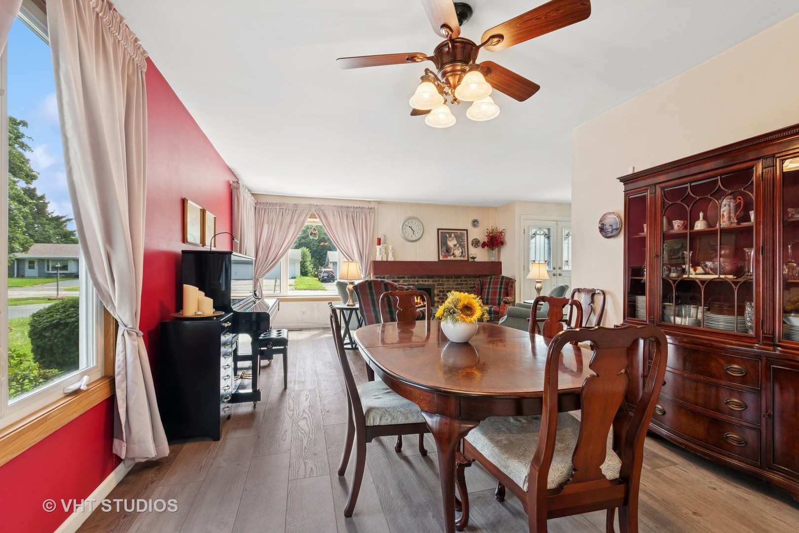 213 Plymouth Lane, Bolingbrook, IL 60440