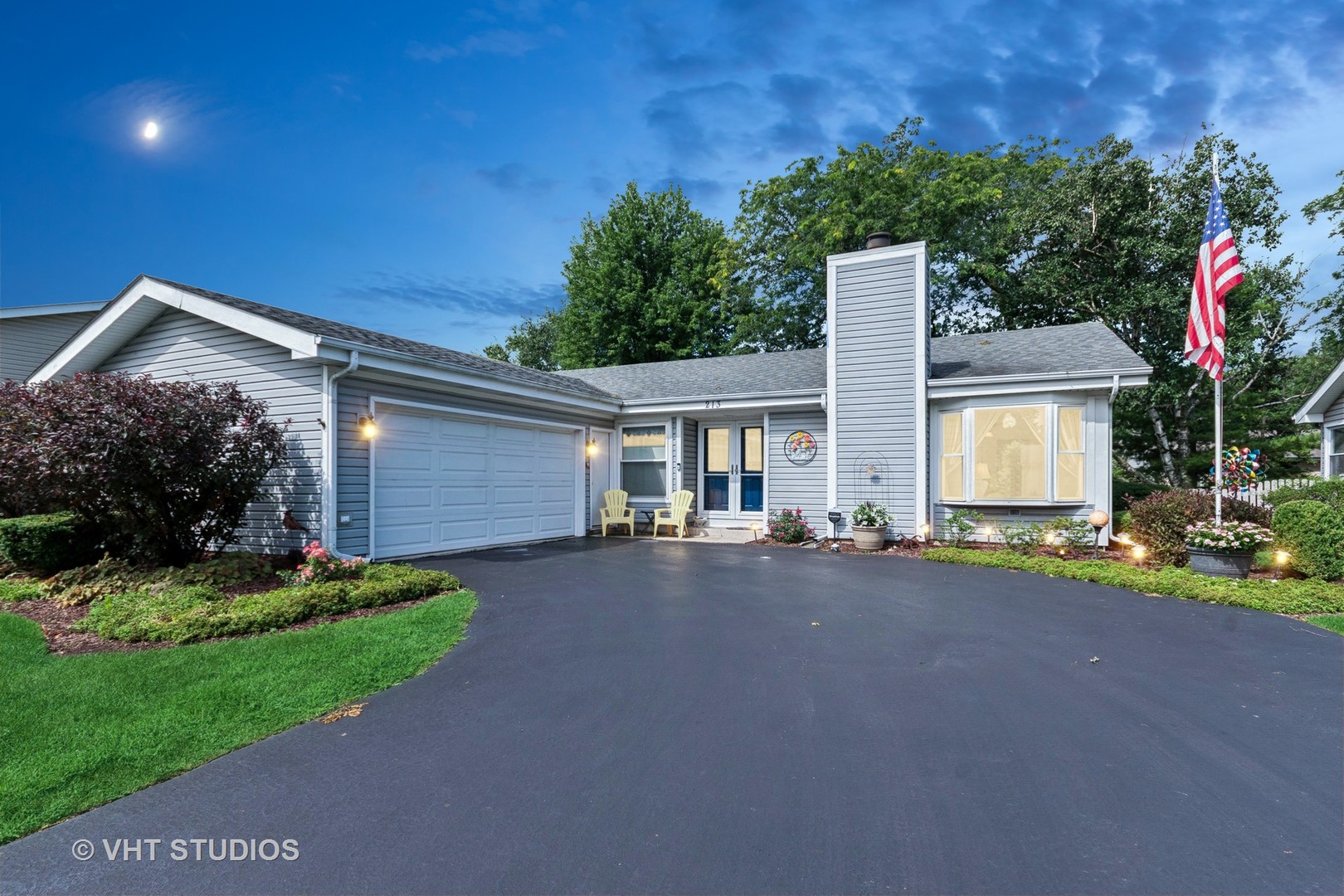 213 Plymouth Lane, Bolingbrook, IL 60440