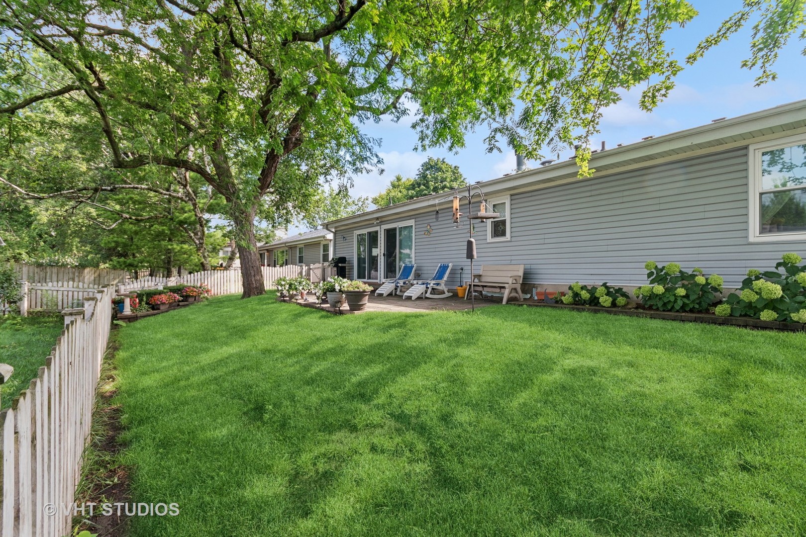 213 Plymouth Lane, Bolingbrook, IL 60440