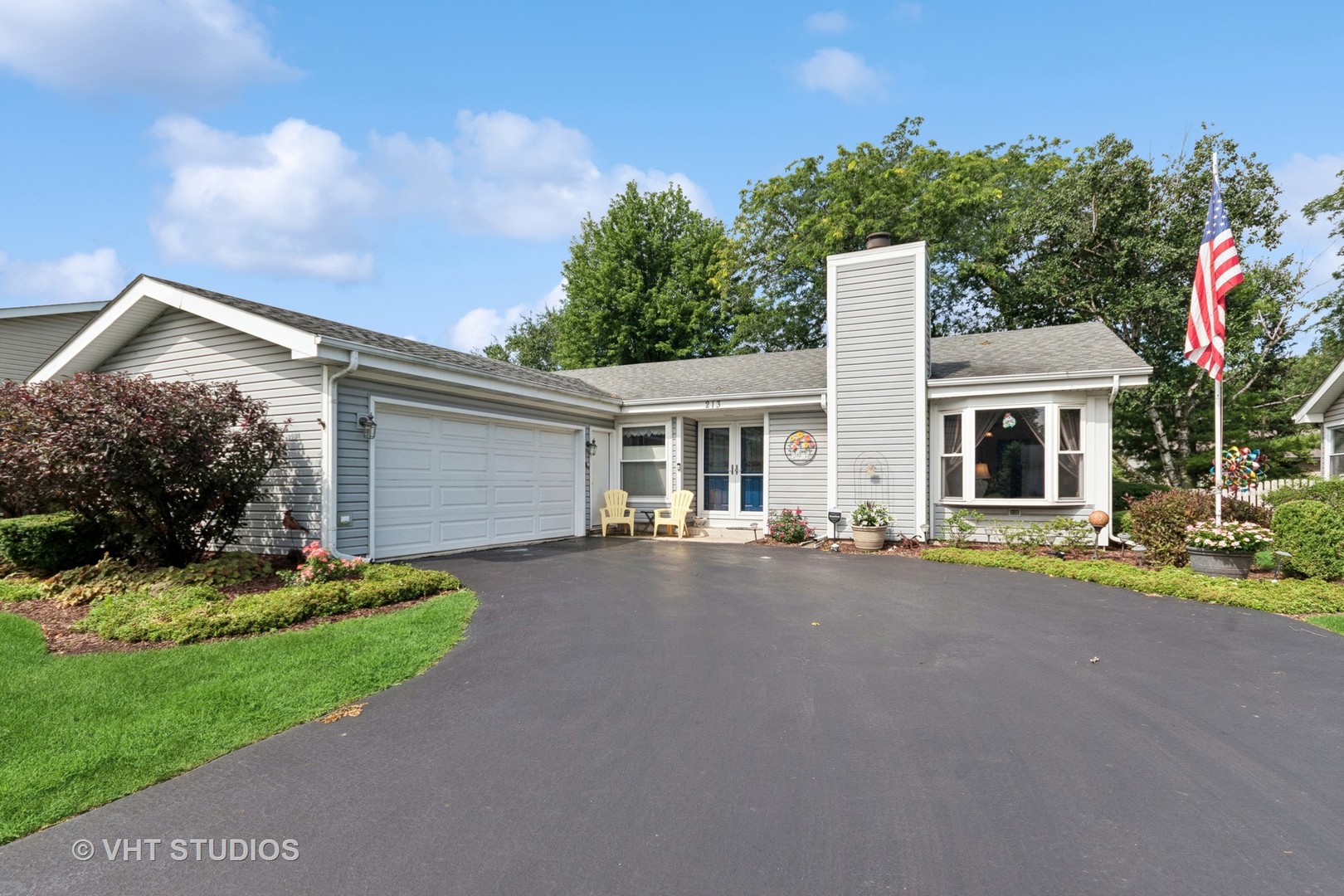 213 Plymouth Lane, Bolingbrook, IL 60440