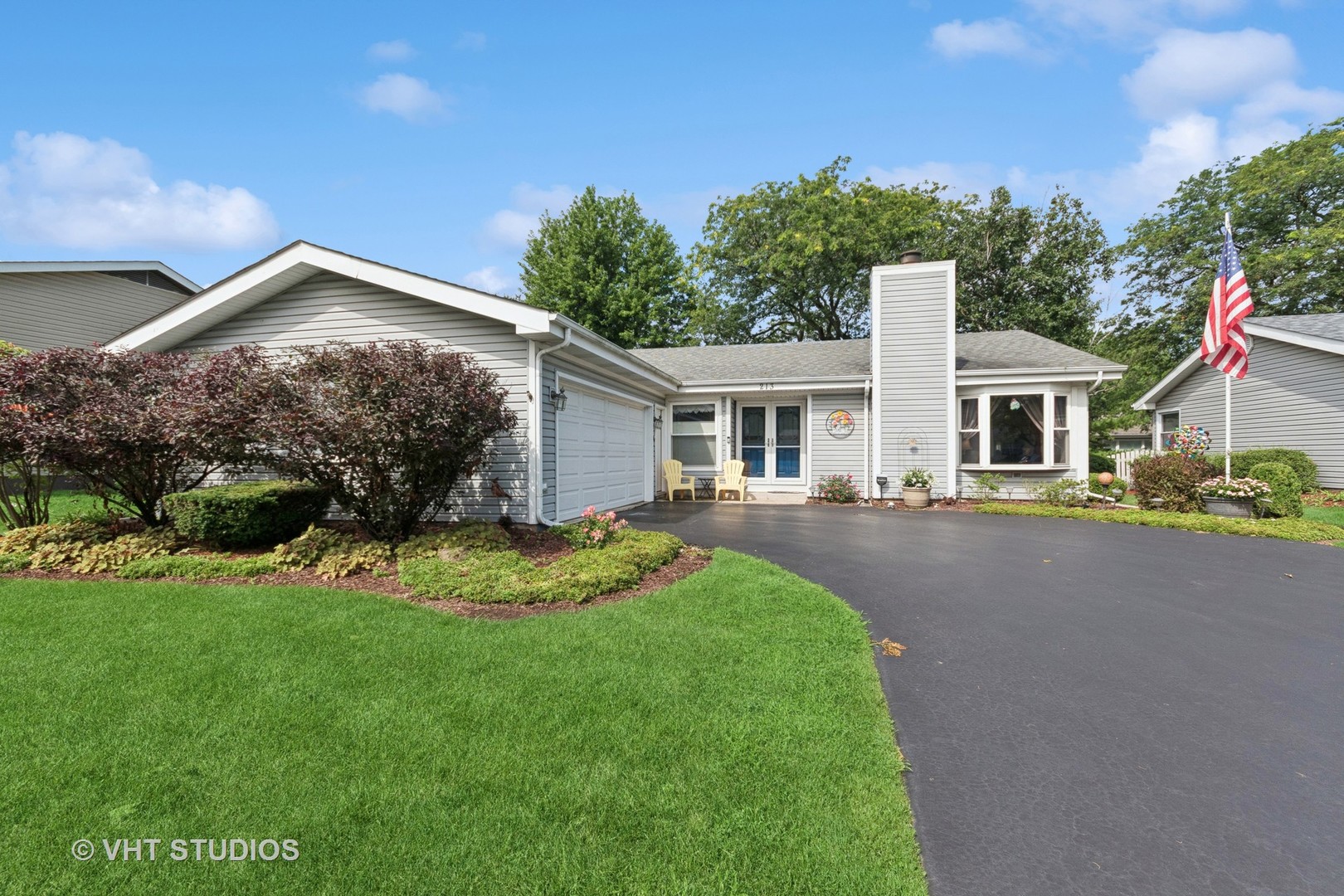 213 Plymouth Lane, Bolingbrook, IL 60440