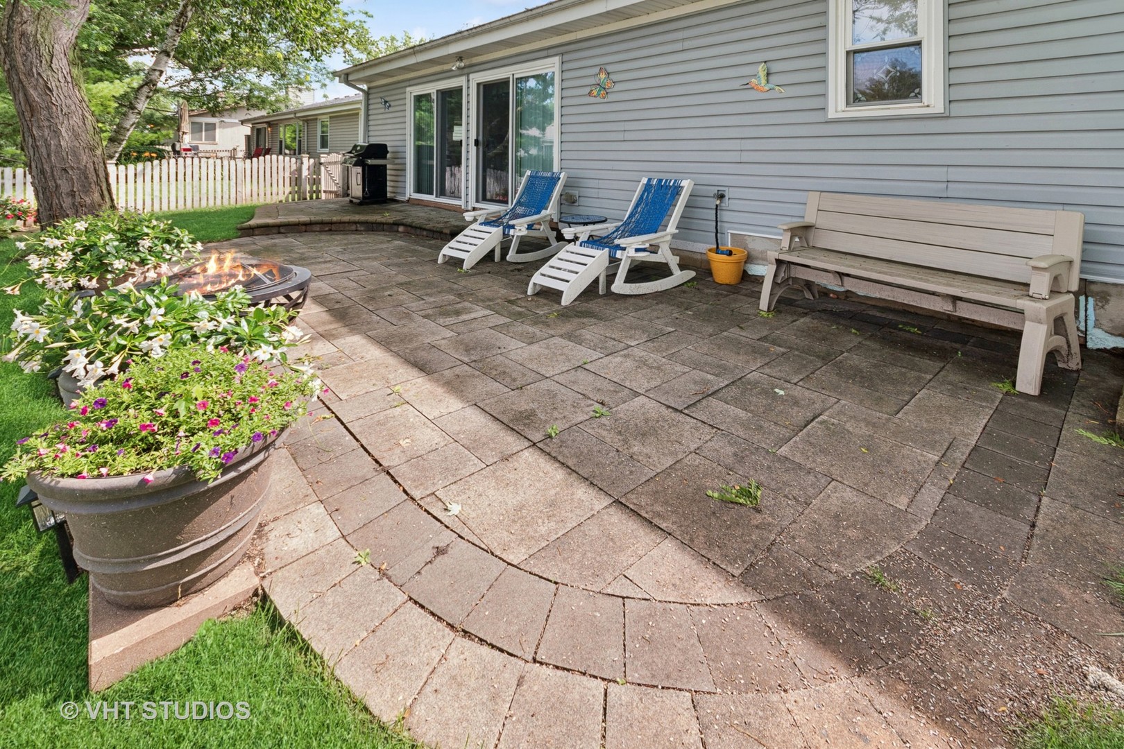 213 Plymouth Lane, Bolingbrook, IL 60440