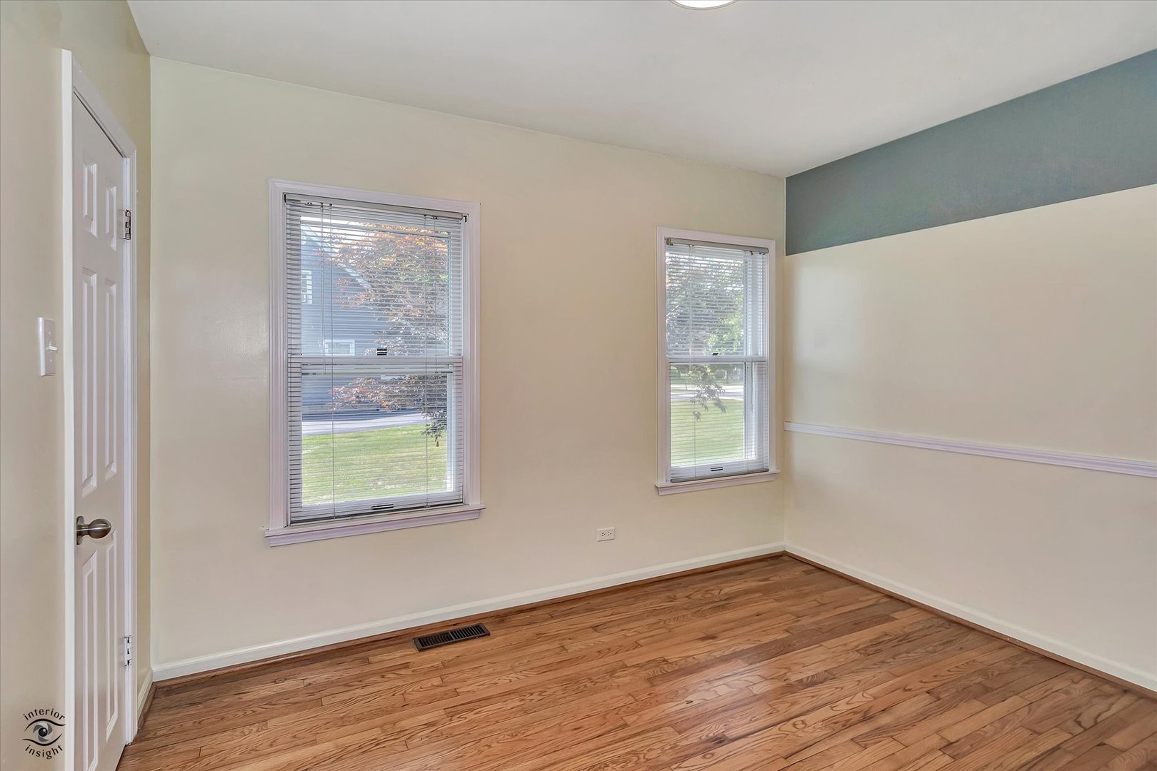 105 Oak Avenue, Westmont, IL 60559