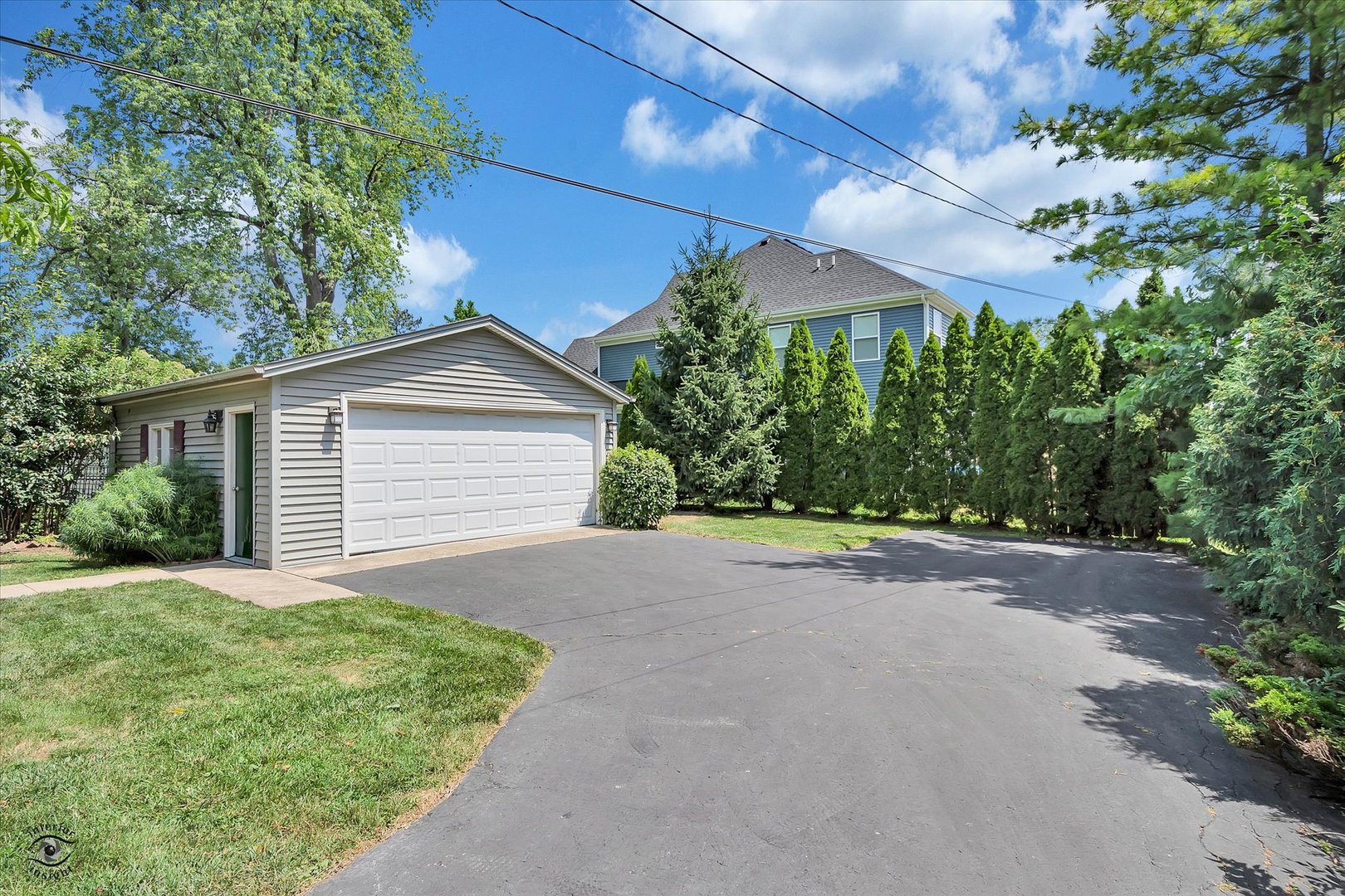 105 Oak Avenue, Westmont, IL 60559