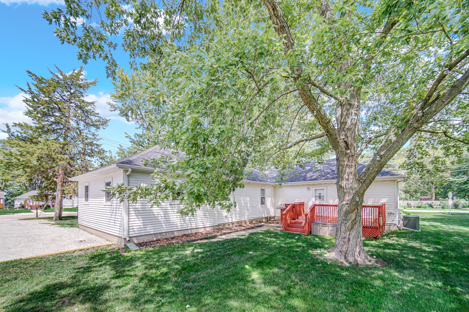 318 W Main Street, Gardner, IL 60424