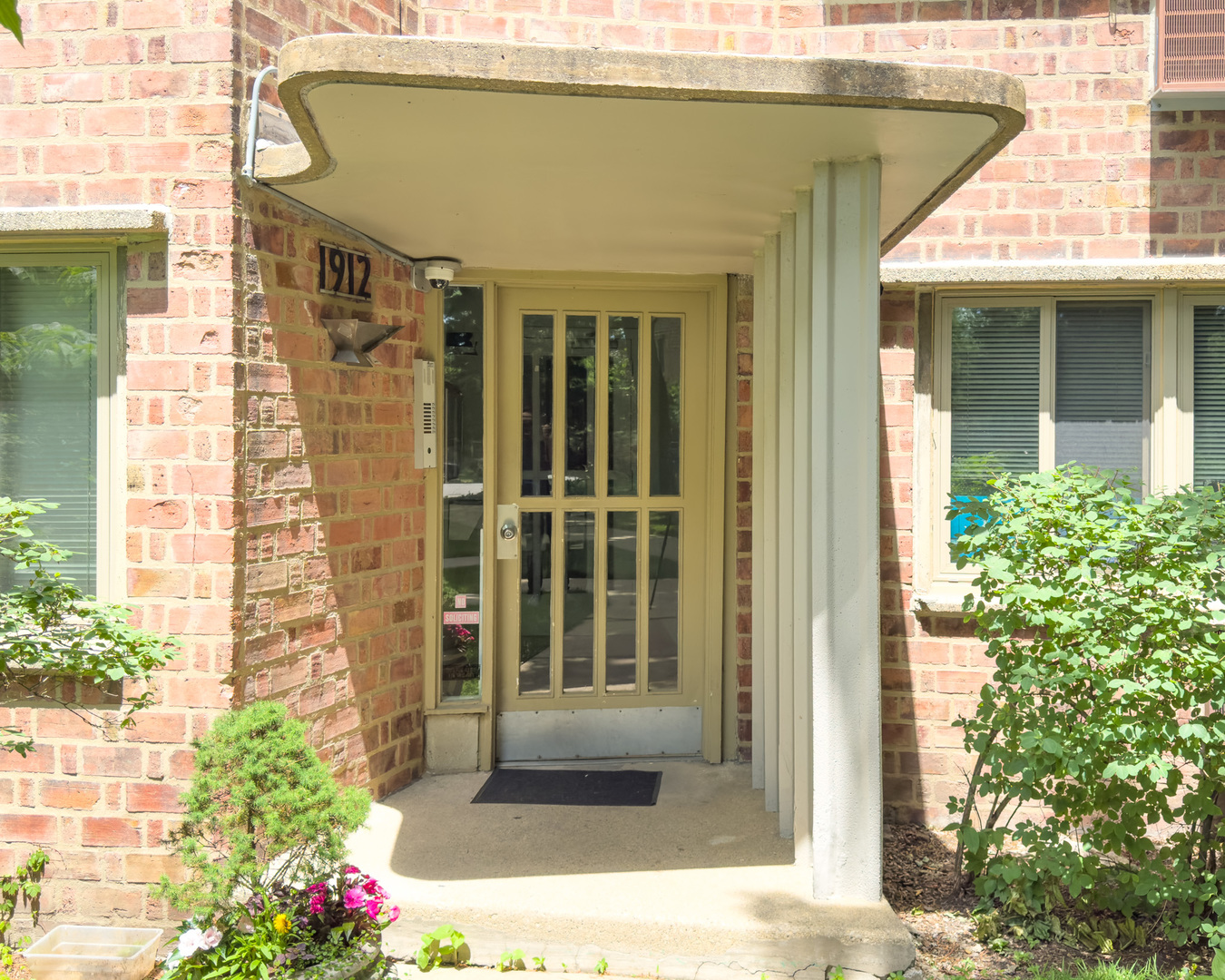 1912 W HOOD Avenue #1B, Chicago, IL 60660