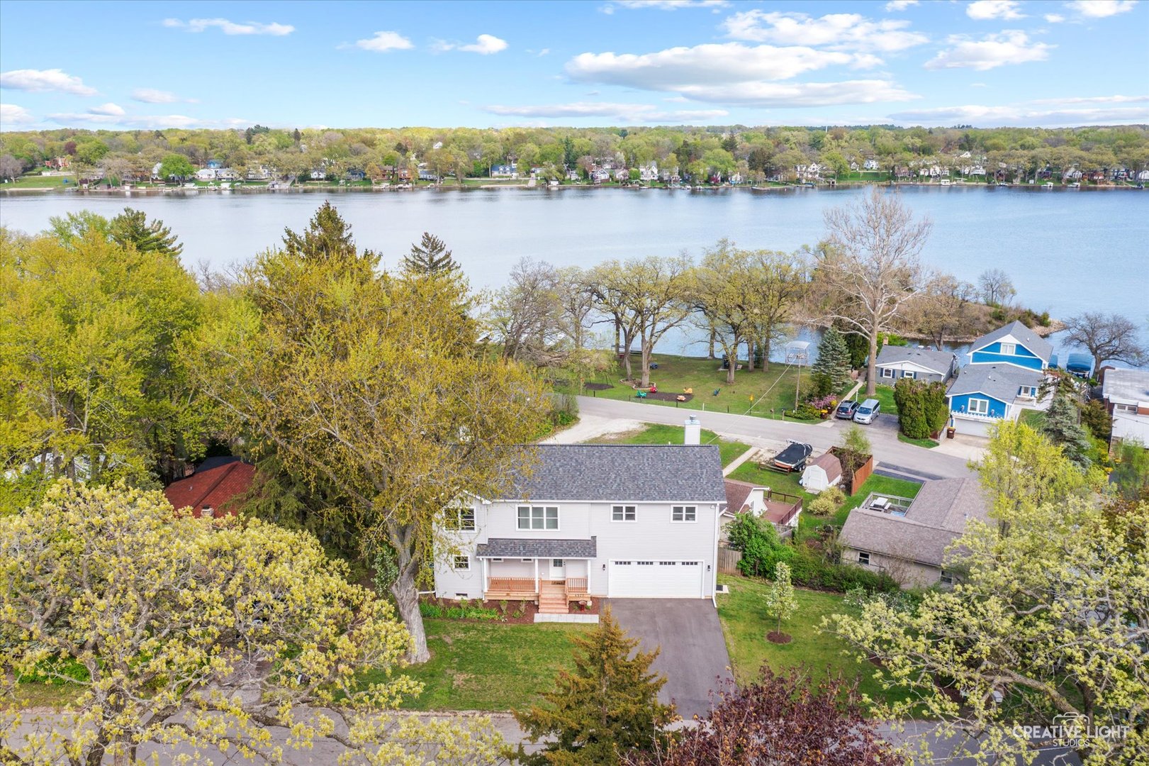 4520 W  Shore Drive, Wonder Lake, IL 60097