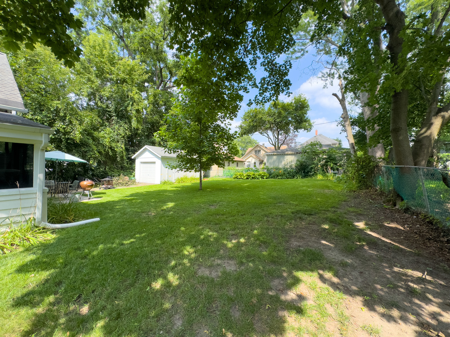 909 BELLEVUE Avenue, Elgin, IL 60120