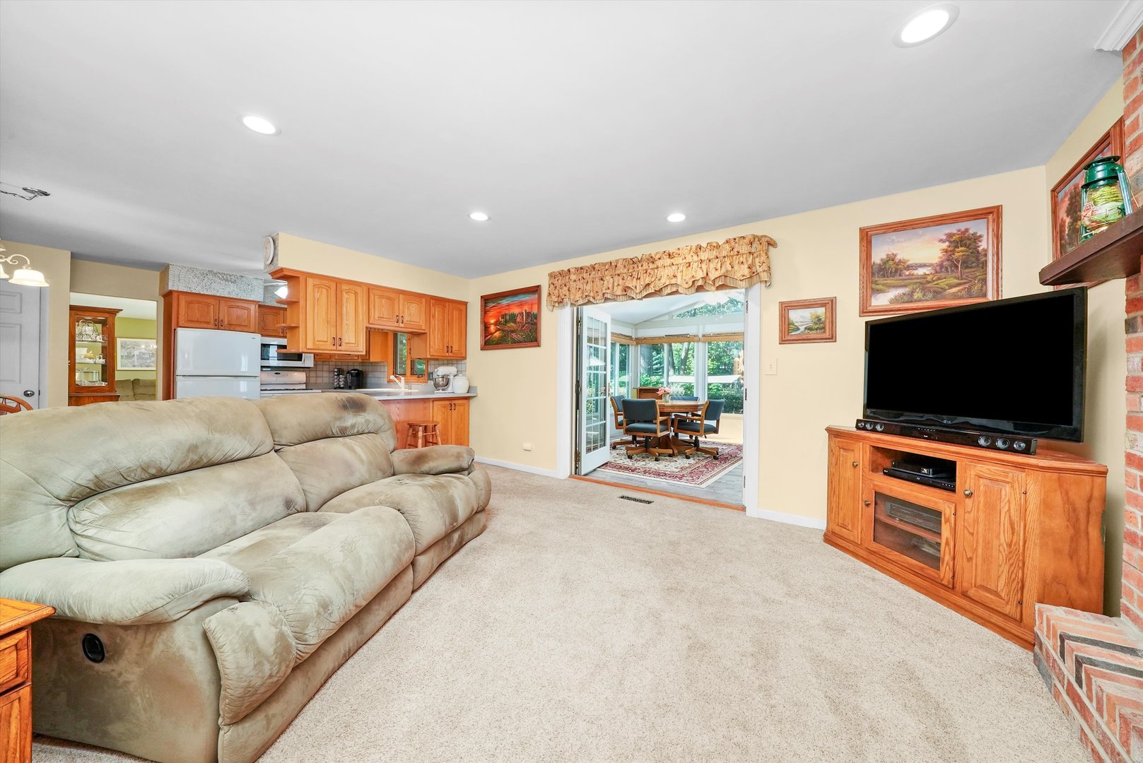 5119 N Ridgeway Road, Ringwood, IL 60072