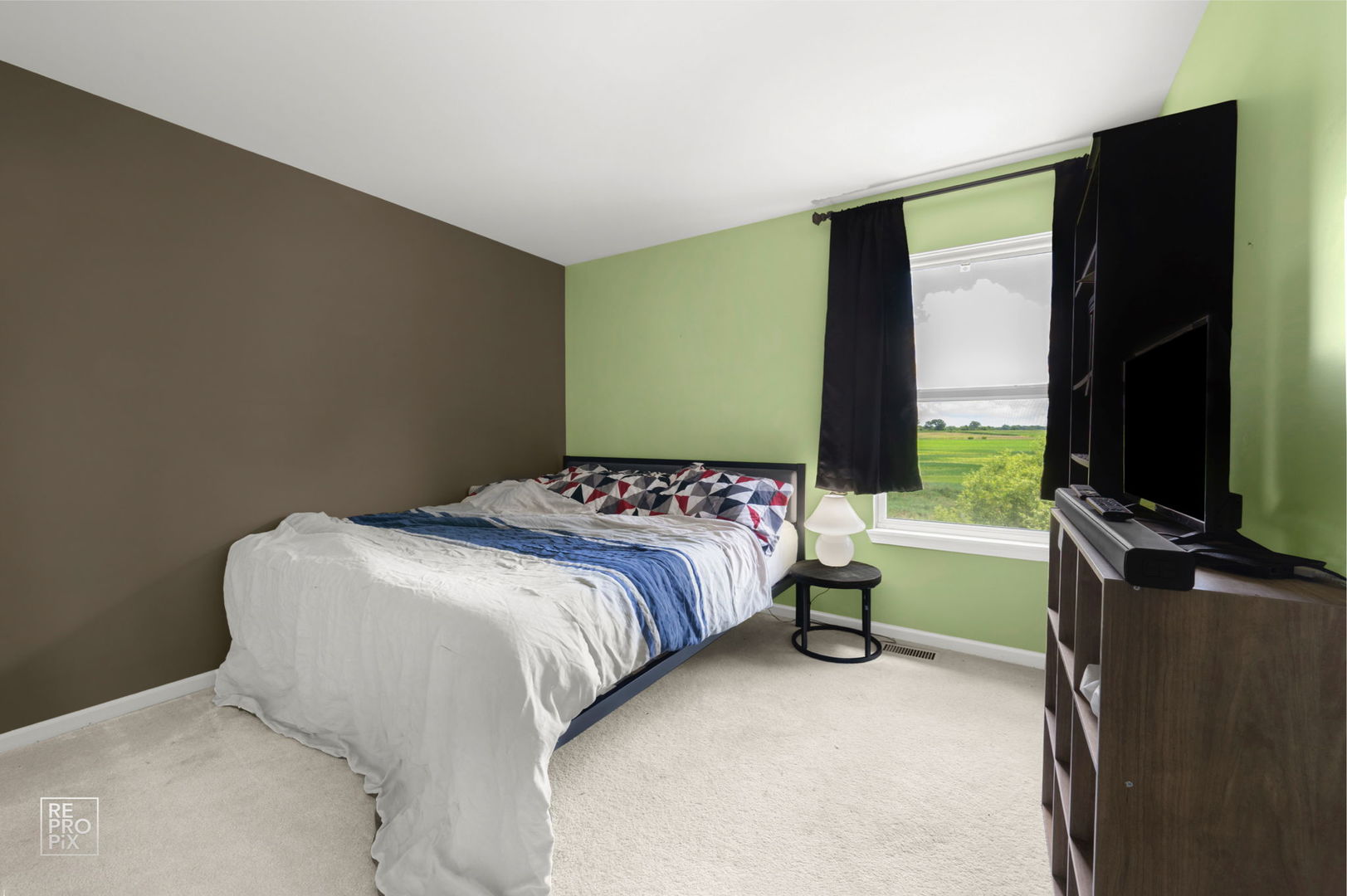 1558 Fox Sedge Trail, Woodstock, IL 60098