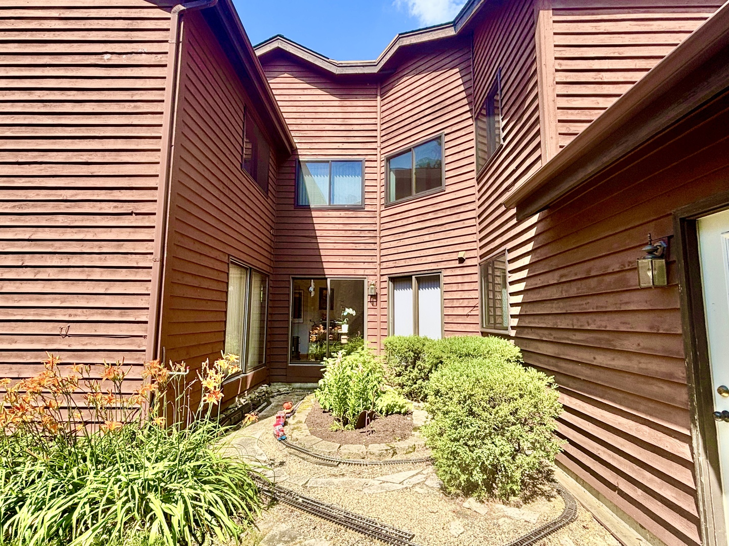 22W305 Mccarron Road, Glen Ellyn, IL 60137