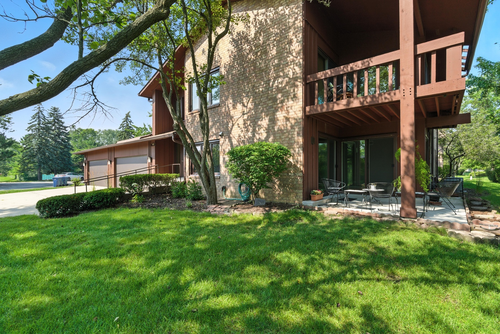 1415 Chartres Drive #1F, Northbrook, IL 60062