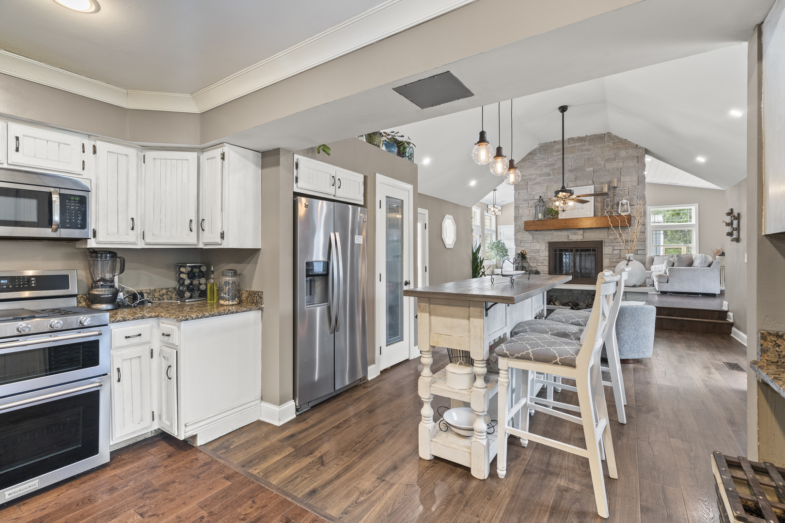 25726 S BLACKBERRY Lane, Channahon, IL 60410