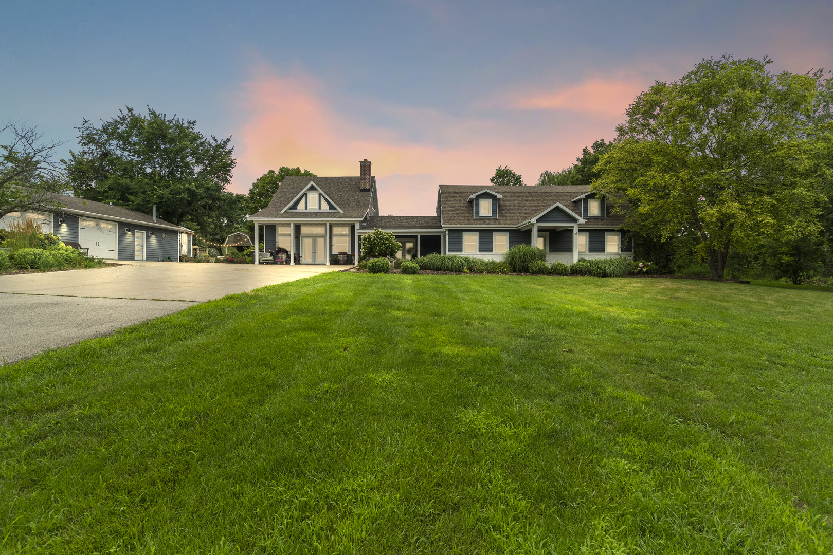 25726 S BLACKBERRY Lane, Channahon, IL 60410